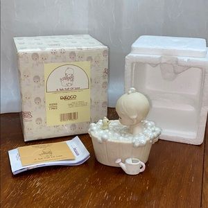 Precious Moments “A Tub Full of Love” Figurine